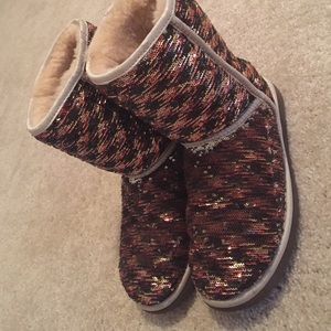 Classic short w/sparkle UGG boots(light use w/box