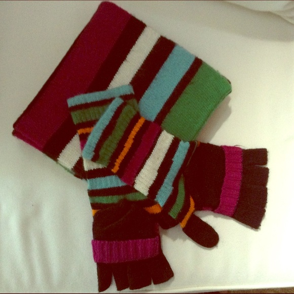 Merona Scarf & Gloves Set