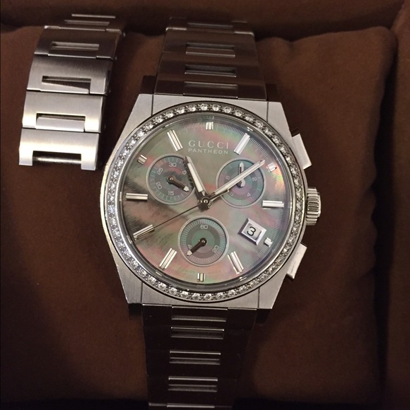 Authentic Gucci diamonds W/ mother of pearl Watch - Picture 2 of 6
