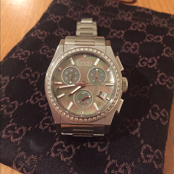 Authentic Gucci diamonds W/ mother of pearl Watch - Picture 3 of 6