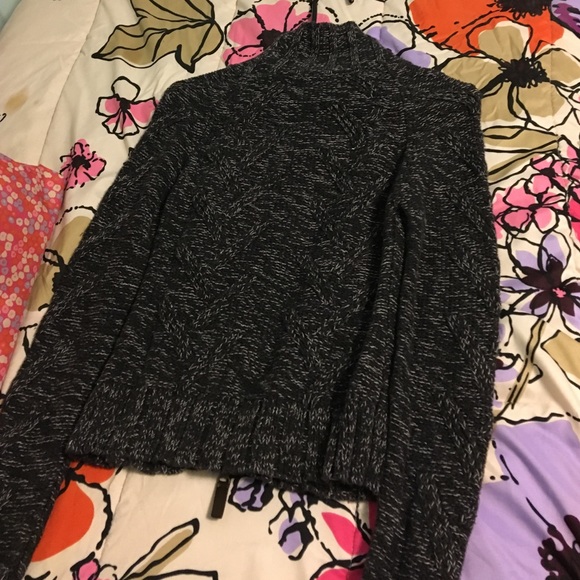 Sweater - Picture 2 of 2