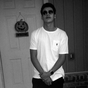 Meet your Posher, Nicholas