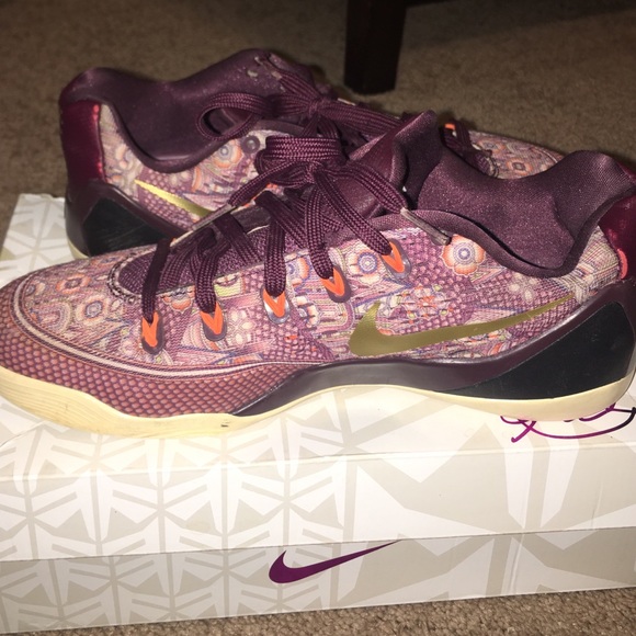 Kobe 9 - Picture 1 of 4