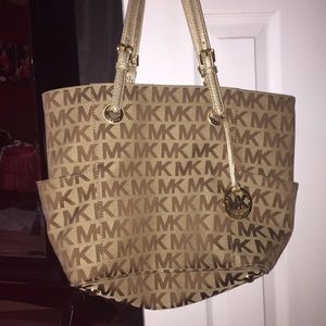 Michael Kors purse