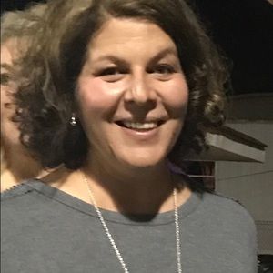 Meet your Posher, Cassandra