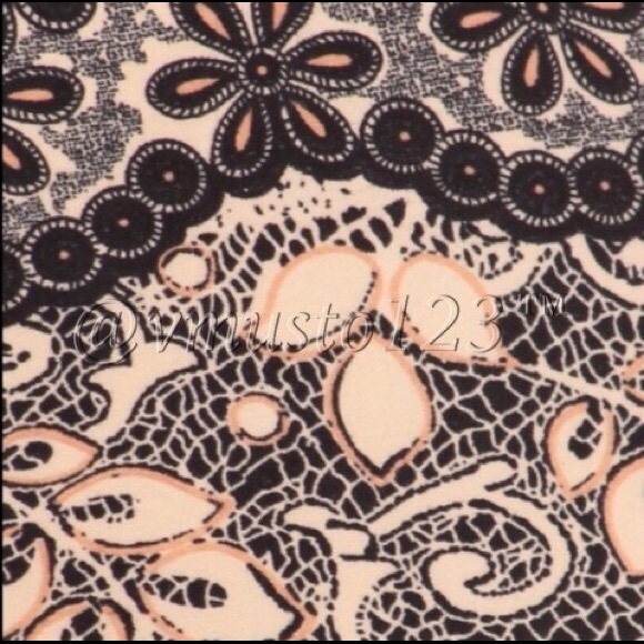 FLORAL LACE SOFT LEGGING - Picture 3 of 3