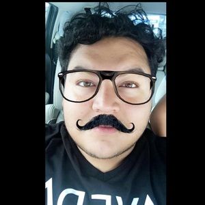 Meet your Posher, Juan