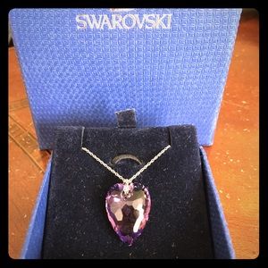 🆕 Swarovski heart necklace