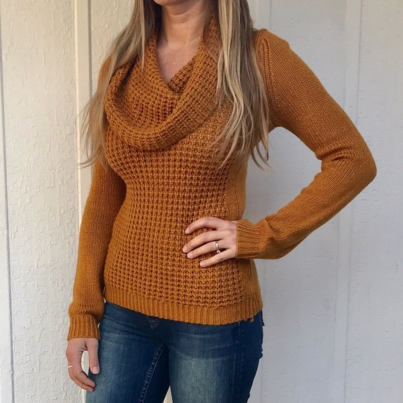 Anthropologie Sweaters - Amber sweater