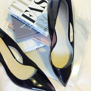 Nine West Cut Out Patent Leather Heels ⚜️