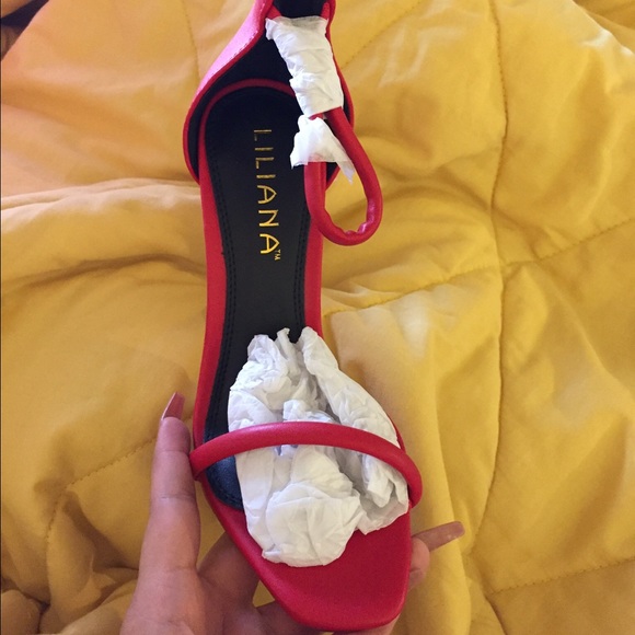 Heels - Picture 2 of 3