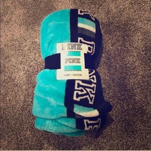 NWT Pink Blue Fleece Blanket