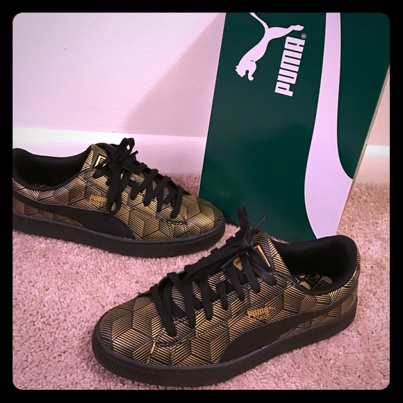 Gold and Black Pumas !!