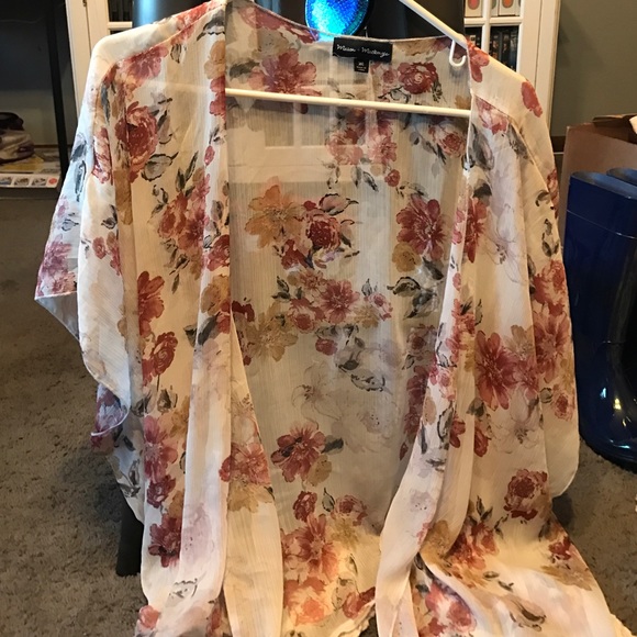 Floral kimono/wrap
