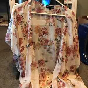 Floral kimono/wrap