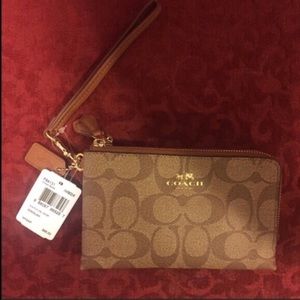 Coach Double Corner-Zip Wristlet. Brand new!!!