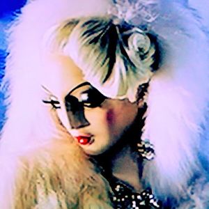 Meet your Posher, Jo