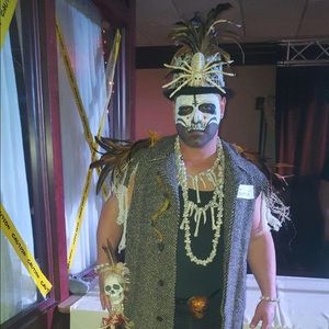 Meet your Posher, Moises