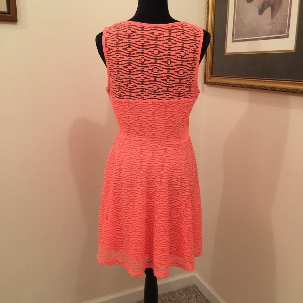 Dress - Picture 2 of 2