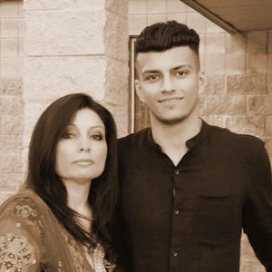 Meet your Posher, Sajjat