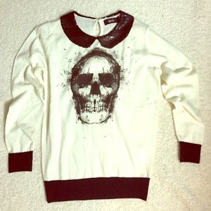 NWOT Iron❤️Fist Skull Sweater