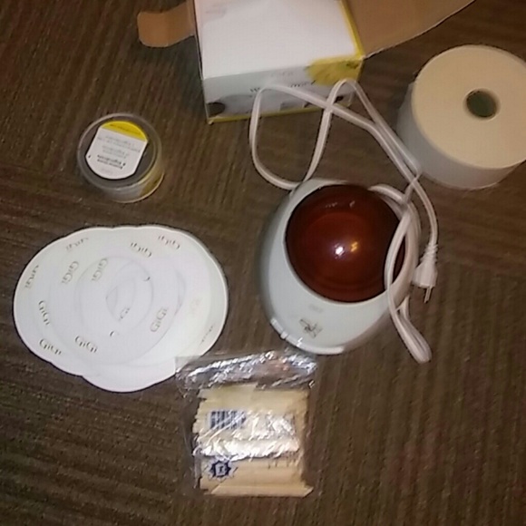 Gigi wax kit