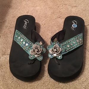 Gracie flip flops