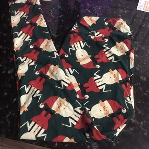 BNWT 🆕🆕 TC HOLIDAY LULAROE LEGGINGS