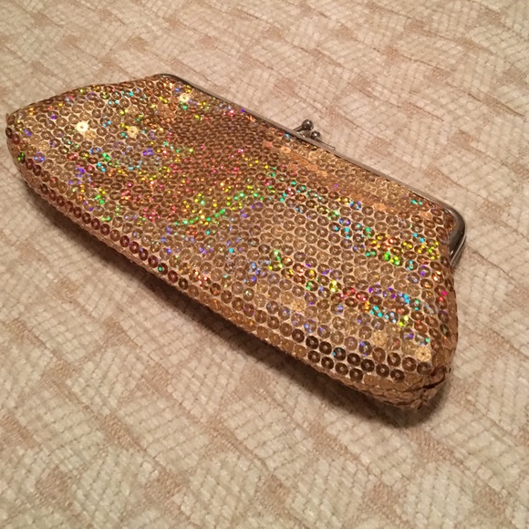 Small Gold Snap Coin Purse - Picture 2 of 3
