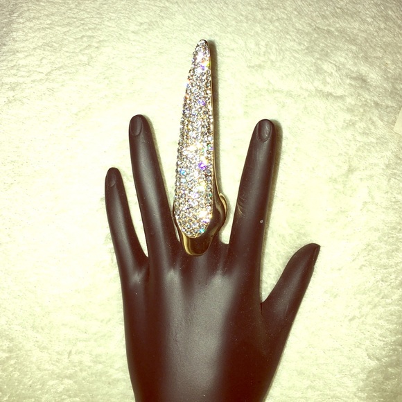 Inoj Boutique Jewelry - Amazing Sparkling Shield Ring! SOLD OUT