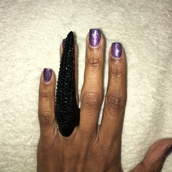 Amazing Sparkling Shield Ring! SOLD OUT - Picture 2 of 6