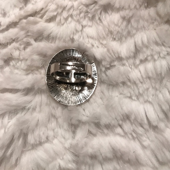 Iridescent Stone Adjustable Ring - Picture 4 of 4