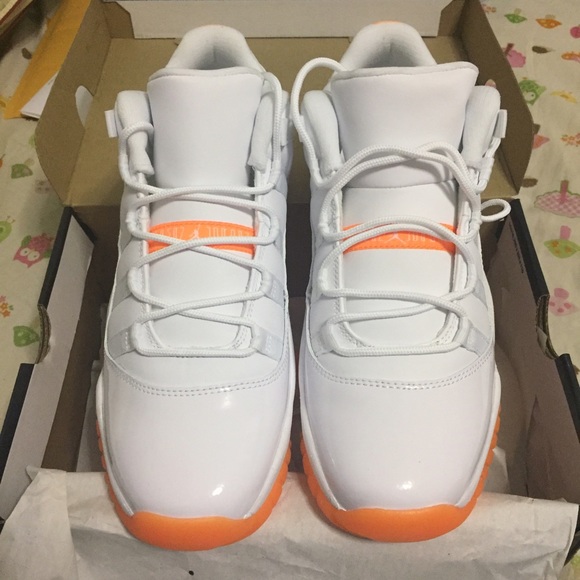 Nike Air Jordan 11 Retro Low "citrus"