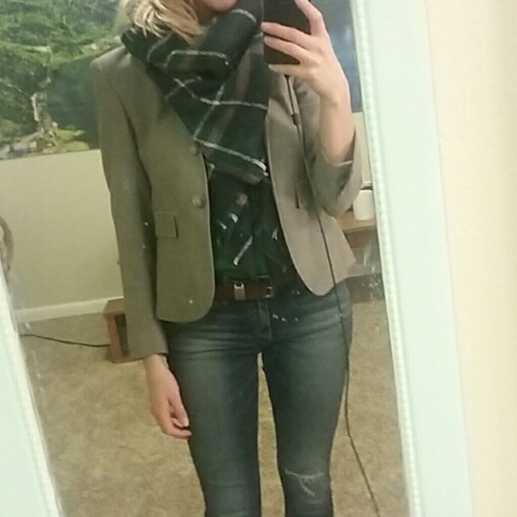 Grey blazer