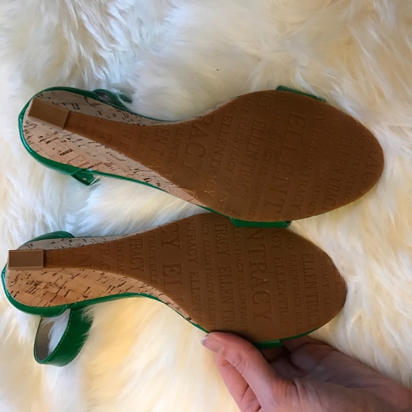 Ellen Tracy Shoes - 🎉HOST PICK🎉Ellen Tracy Green Leather Cork Wedges Ellen Tracy Shoes - 🎉HOST PICK🎉Ellen Tracy Green Leather Cork Wedges