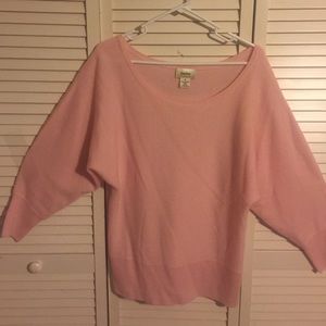 100% Cashmere pink sweater Neiman Marcus brand. M