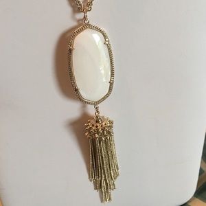 Kendra Scott Rayne Necklace in White Pearl
