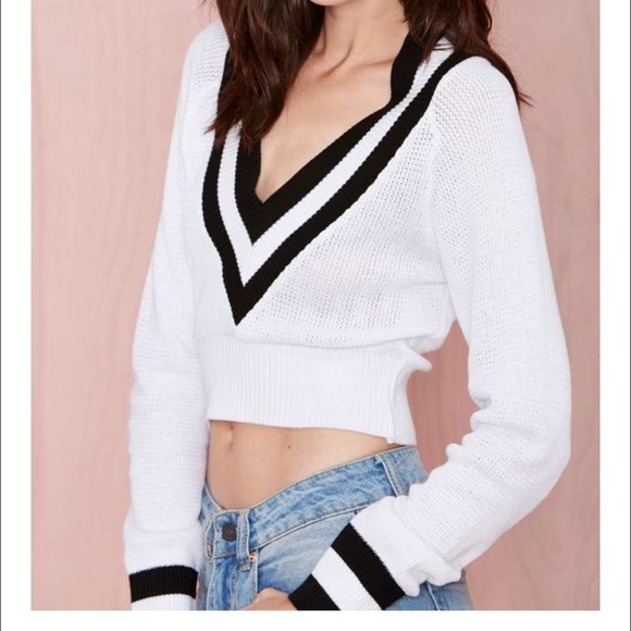 Nasty gal cropped sweater - small