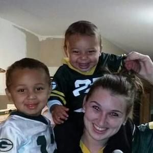 Meet your Posher, Cayla