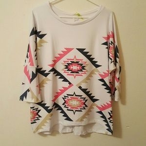 Cute Aztec print top. Size 3X