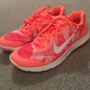 Nike flex experience RN 4