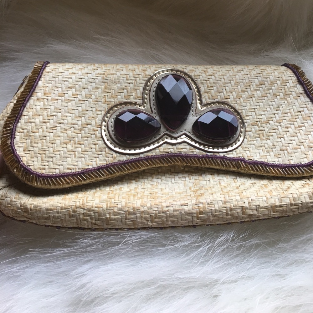 🌿Gorgeous Anya Hindmarch straw clutch