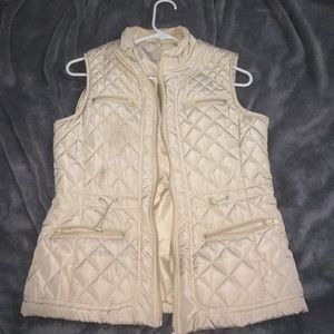 Local boutique cream puffer vest