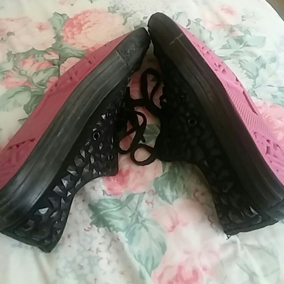 Black Converse