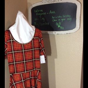 Gorgeous Ana dress. Grab it for xmas/New Years!