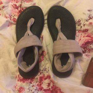 Used sanuk sandals