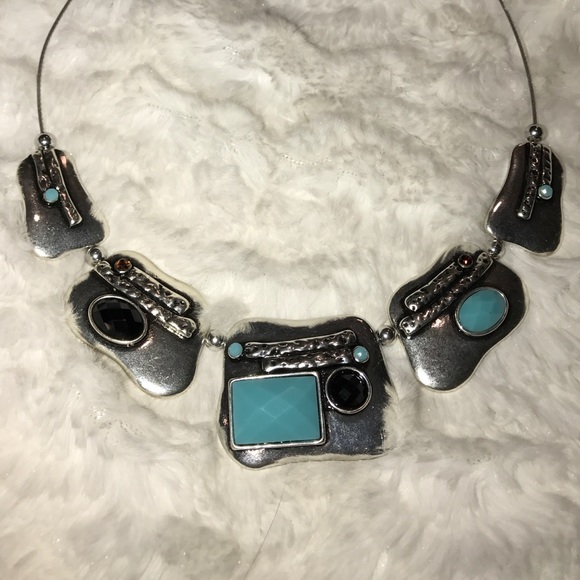 🆕Statement Necklace - Picture 4 of 4