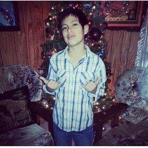 Meet your Posher, Cesar