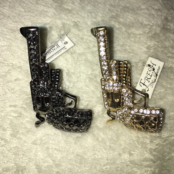 Sassy Gun Ring with Bling! HEMATITE ONLY - Picture 4 of 4