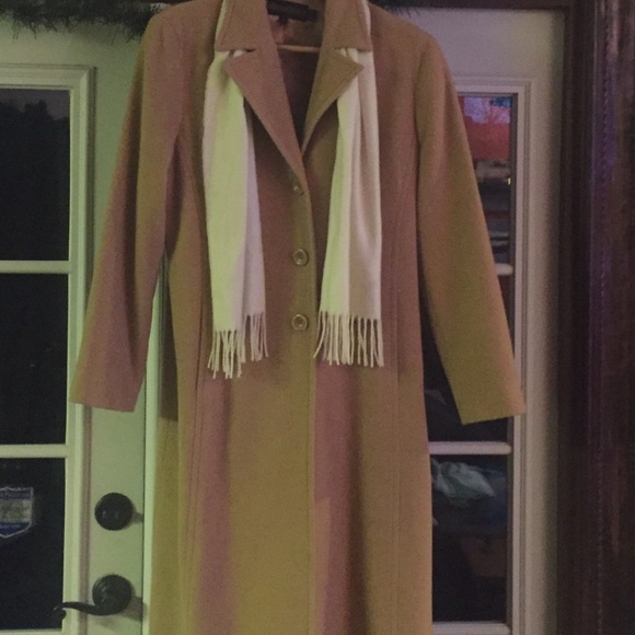 Elegant full length coat